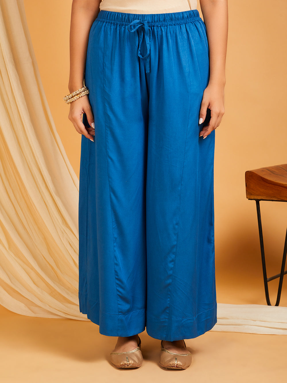 Neelam mul chanderi hand embroidered kurta set