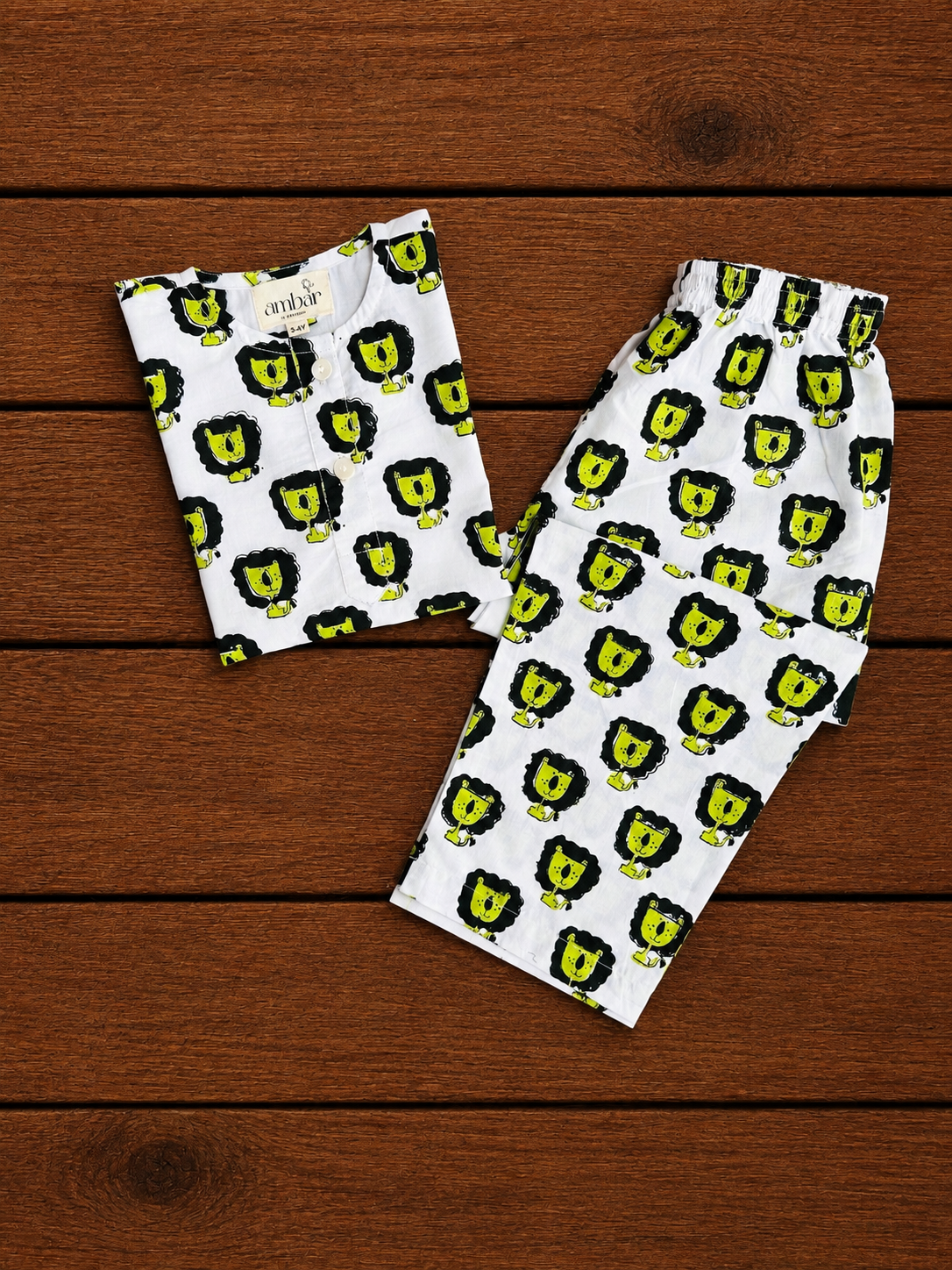 Green lion print kids loungewear set