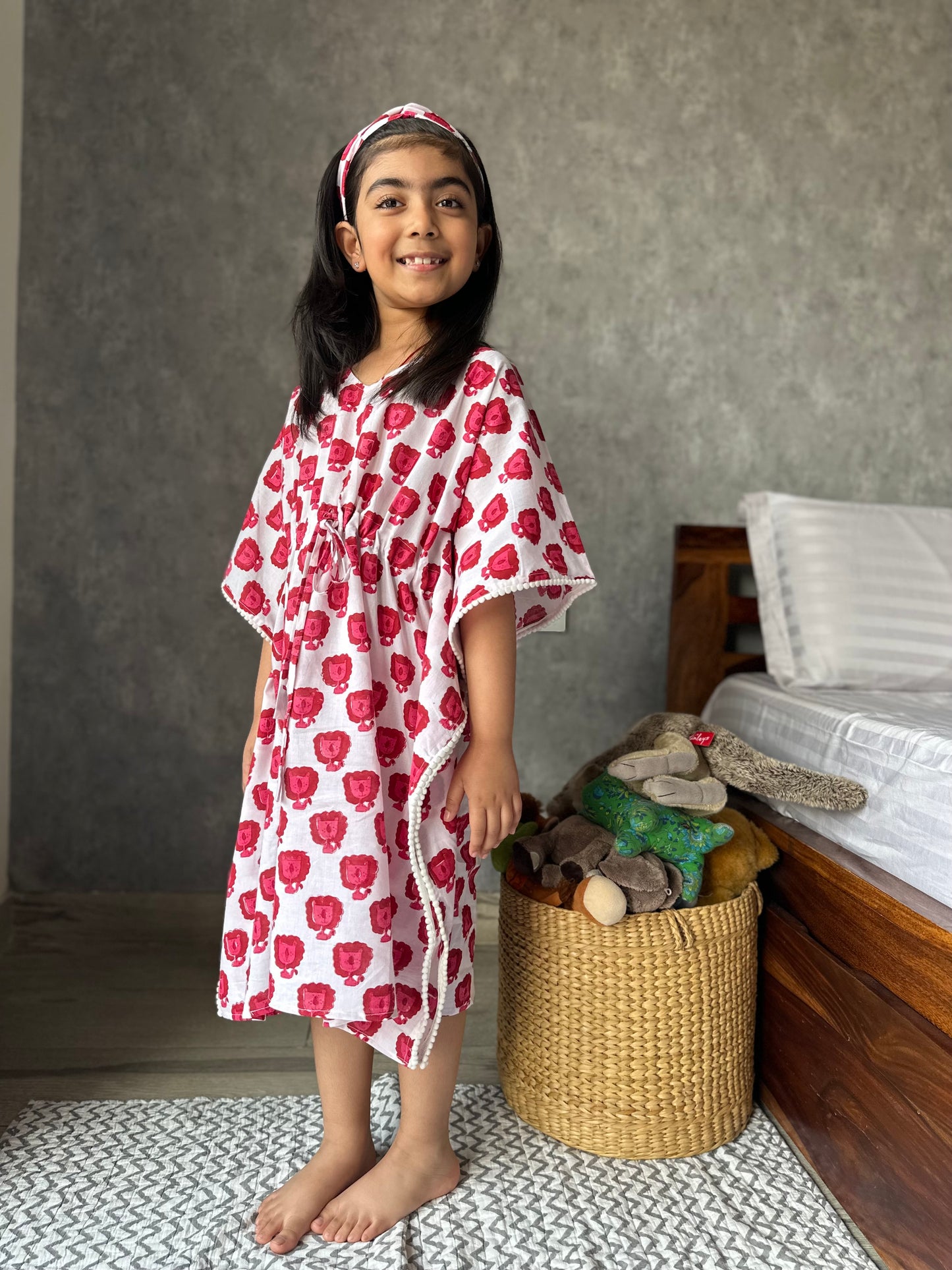 Red little sheru print kids kaftan